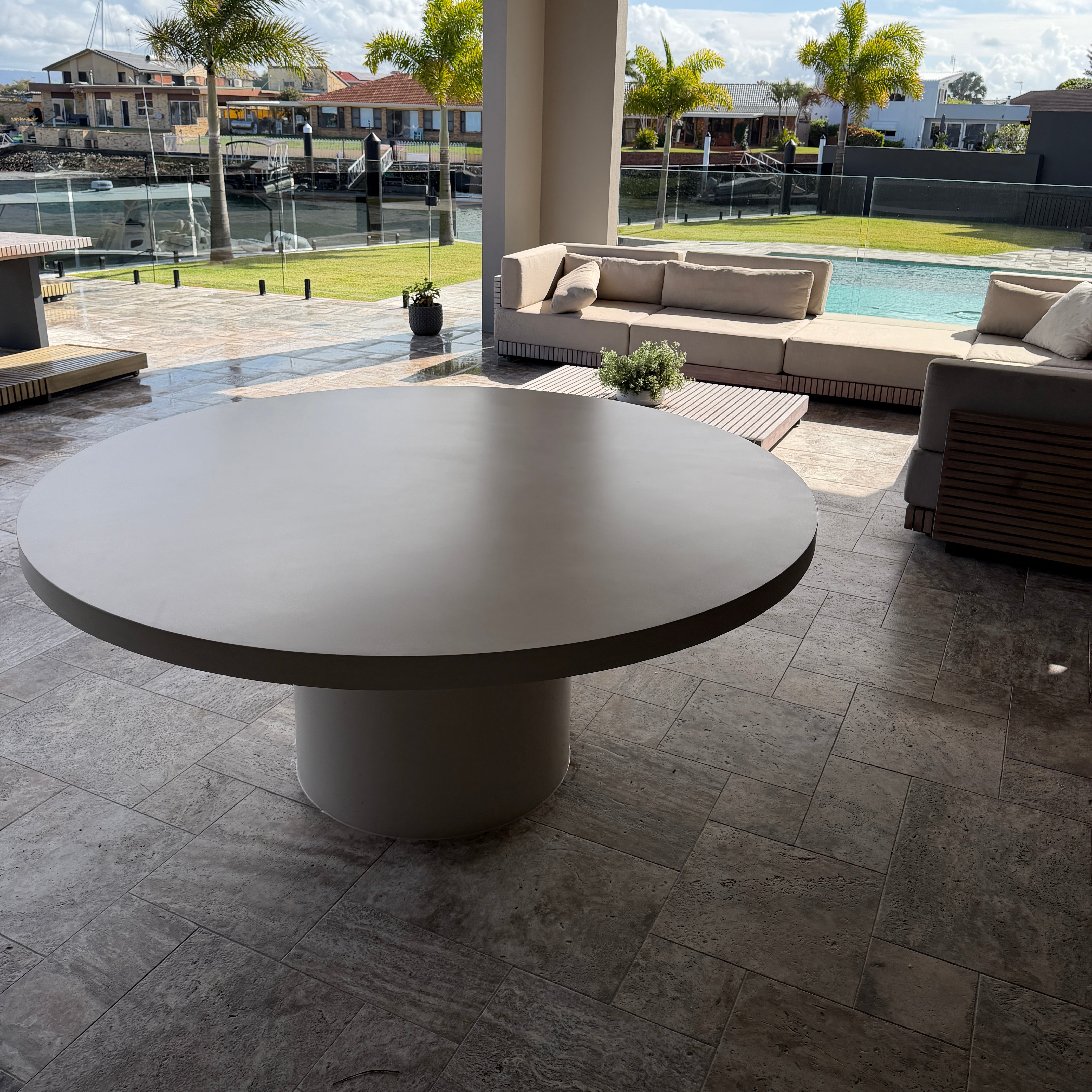HALO Concrete Dining Table - Round Pedestal Design | Edje Concrete