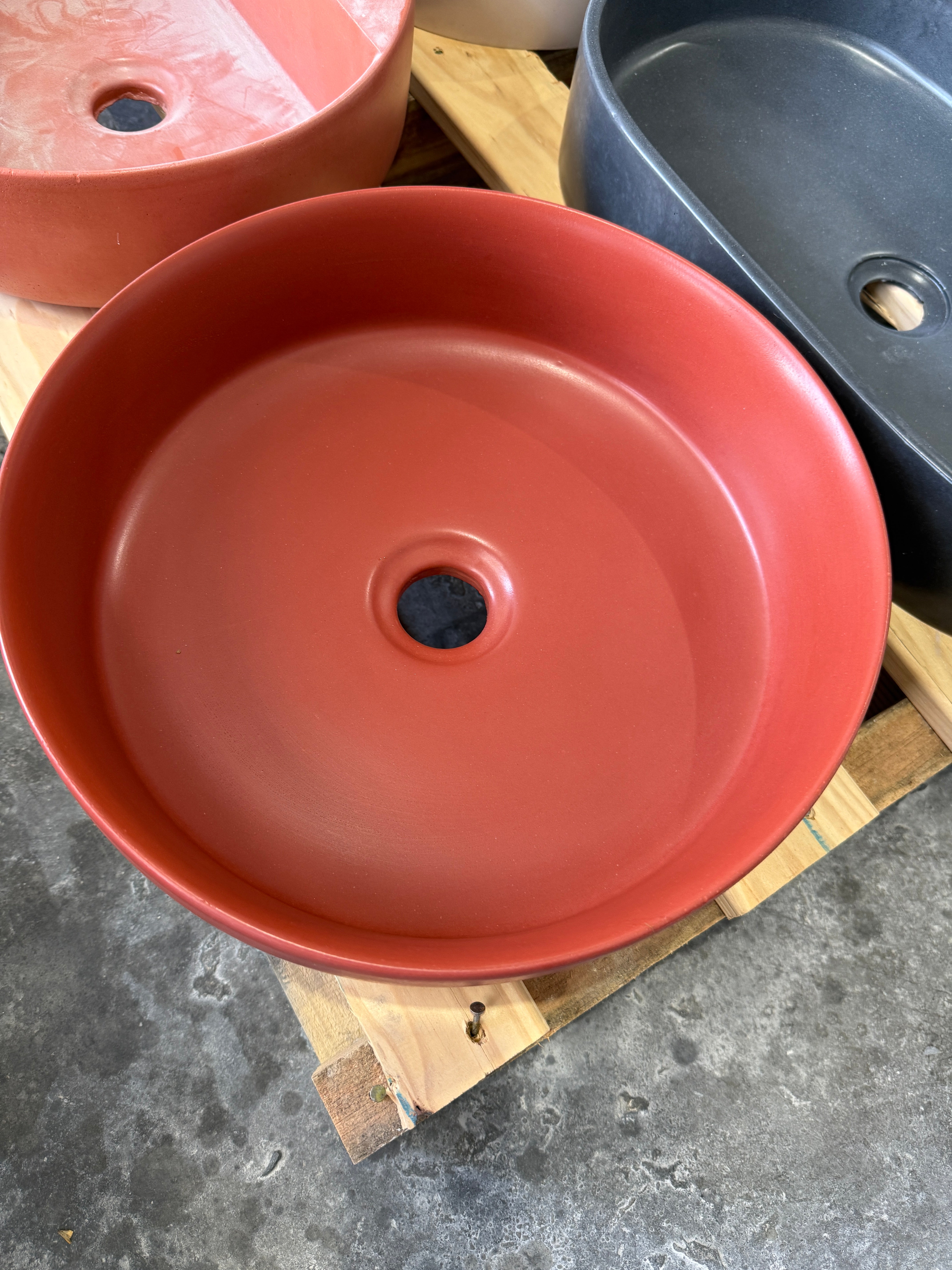 Lunar Concrete Basin - Red (Discontinued Colour)