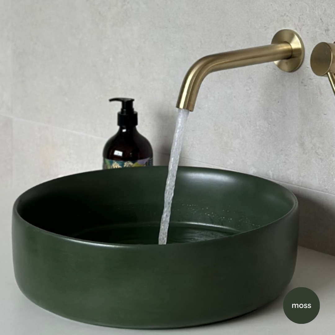 Lunar Concrete Basin – Round Pencil-Edge Bathroom Sink | Edje Concrete
