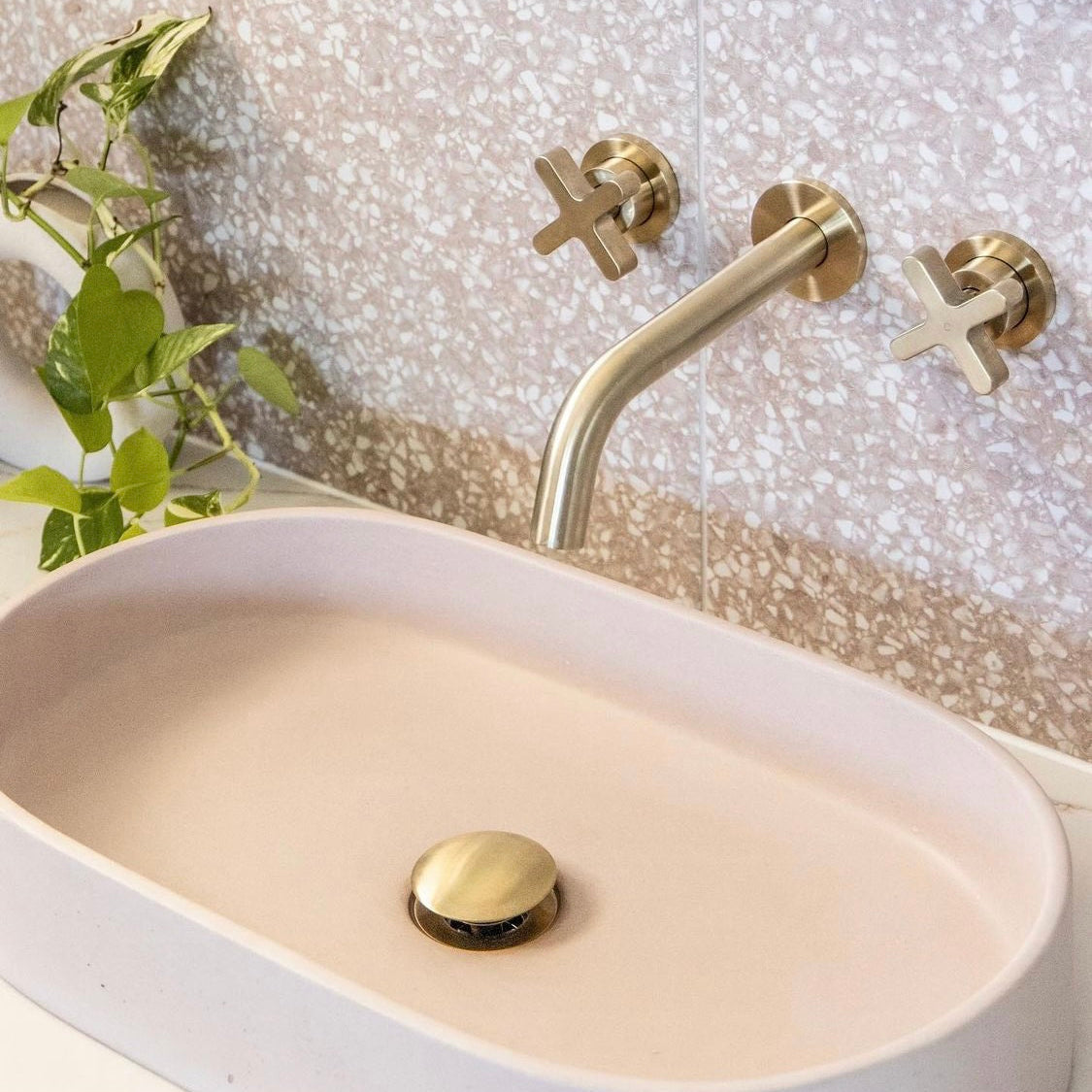 Valo Concrete Basin – Oval Handcrafted Bathroom Sink | Edje Concrete