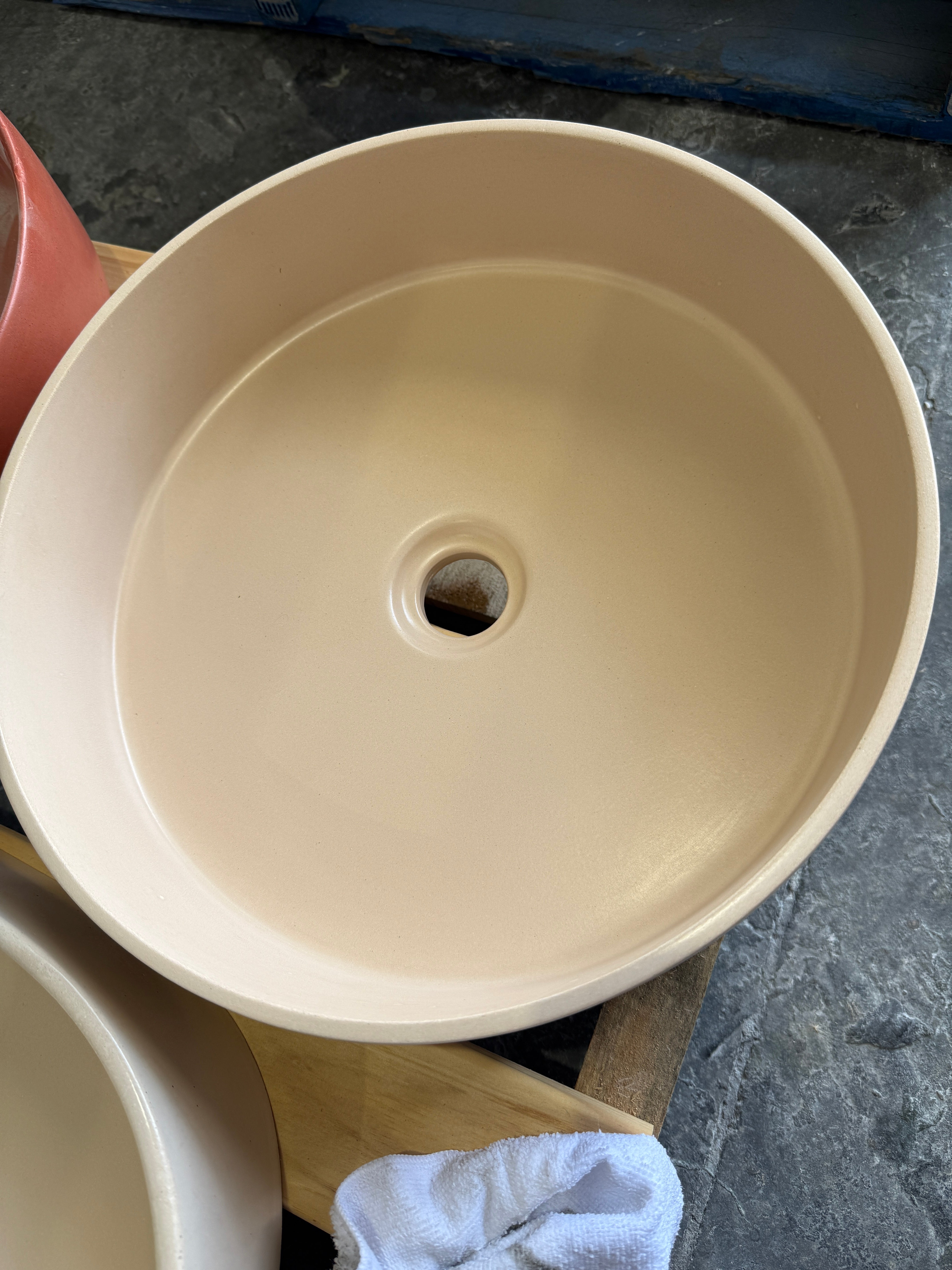REVOLVE Concrete Basin - Tan (Discontinued Colour)